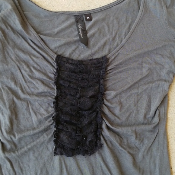 BKE 3/4 sleeve t shirt Top - Picture 2 of 2